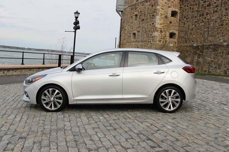 Hyundai Accent phien ban Hatchback tu 386 trieu dong tai My-Hinh-2