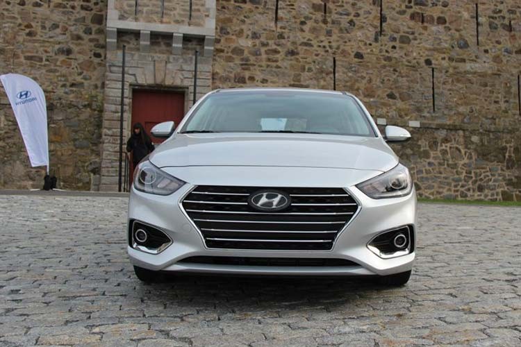 Hyundai Accent phien ban Hatchback tu 386 trieu dong tai My-Hinh-3