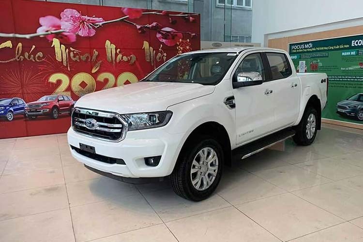 Can canh Ford Ranger Limited khoang 800 trieu dong tai Viet Nam-Hinh-9