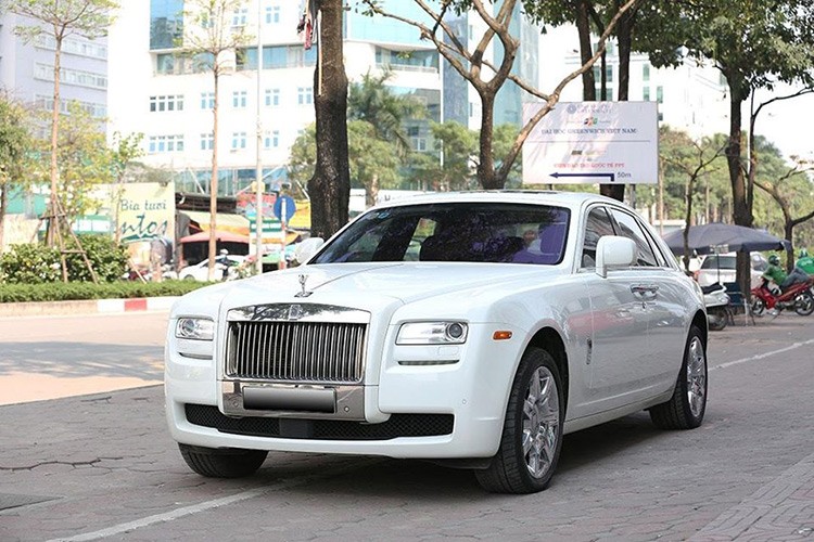Can canh Rolls-Royce Ghost dung 10 nam hon 9 ty o Ha Noi-Hinh-10