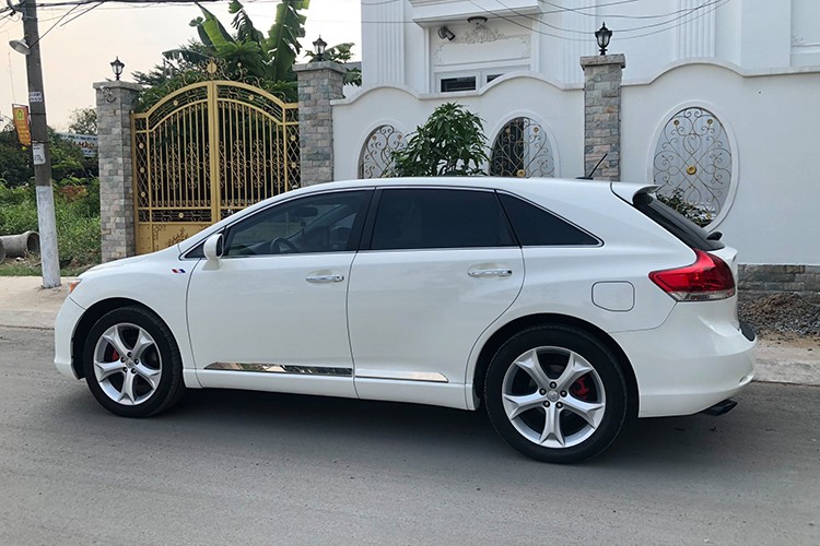 Toyota Venza nhap My, dung 10 nam ban duoi 700 trieu o Sai Gon-Hinh-8