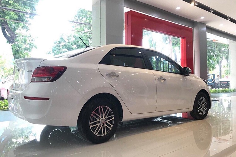 Kia Soluto ban cao cap 2020 tu 499 trieu tai Viet Nam-Hinh-8