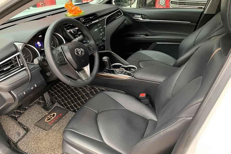 Toyota Camry 2019 