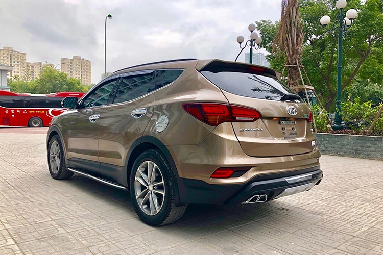 Hyundai SantaFe 2016 dung chan, ban hon 900 trieu tai Viet Nam-Hinh-4