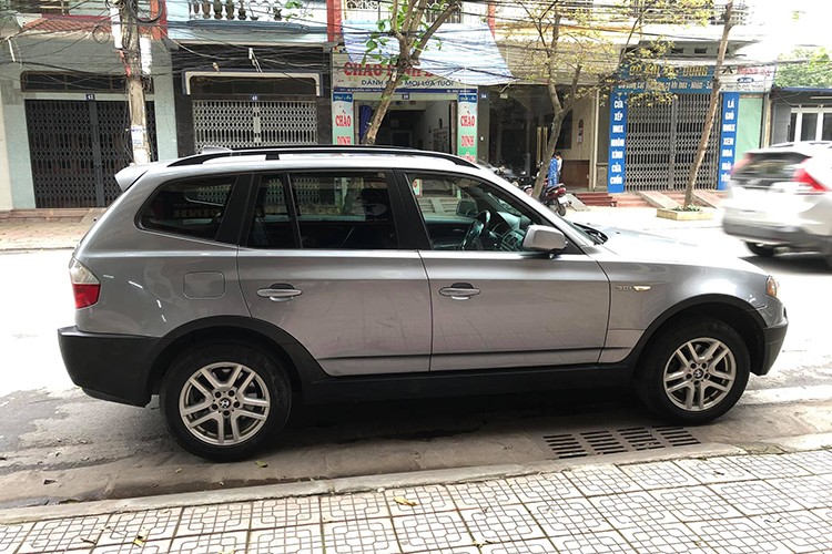 Co nen mua xe sang BMW X3 chay 16 nam chi 260 trieu dong?-Hinh-2