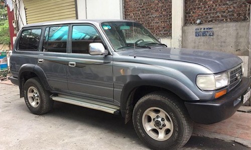 Toyota Camry, Land Cruiser cu thanh ly chi tu 14,5 trieu dong-Hinh-2