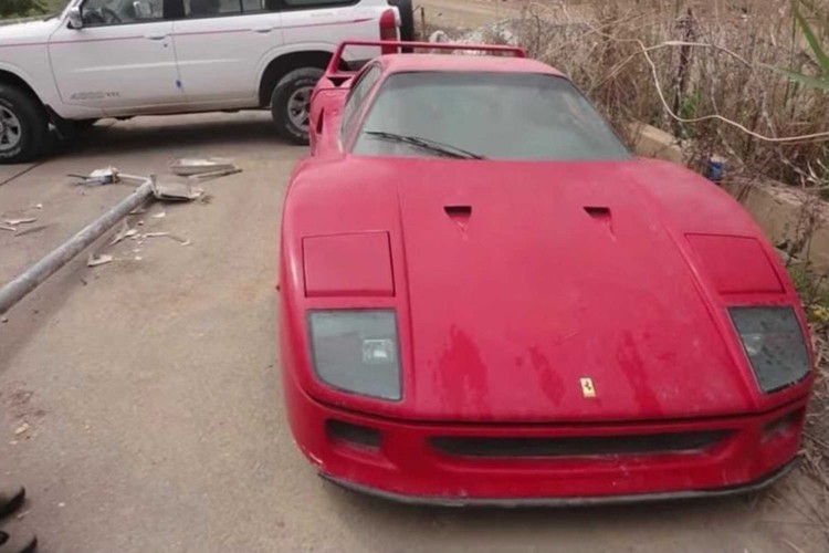 Tim thay xe Ferrari F40 cua con trai co Tong thong Sadam Hussein-Hinh-3