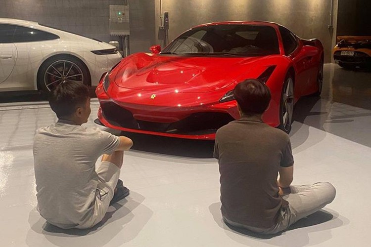 Cuong Do la tau sieu xe Ferrari F8 Tributo hon 30 ty dau tien-Hinh-2