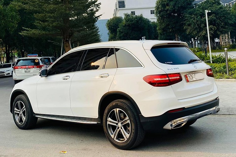 Co nen mua Mercedes-Benz GLC 250 cu hon 1,5 ty o Ha Noi?-Hinh-9