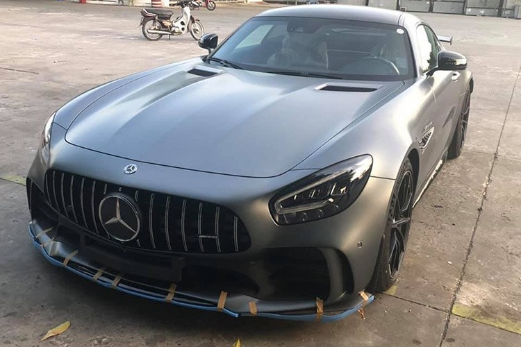 Cuong Do la chi 11,6 ty dong tau Mercedes-AMG GT-R moi-Hinh-8