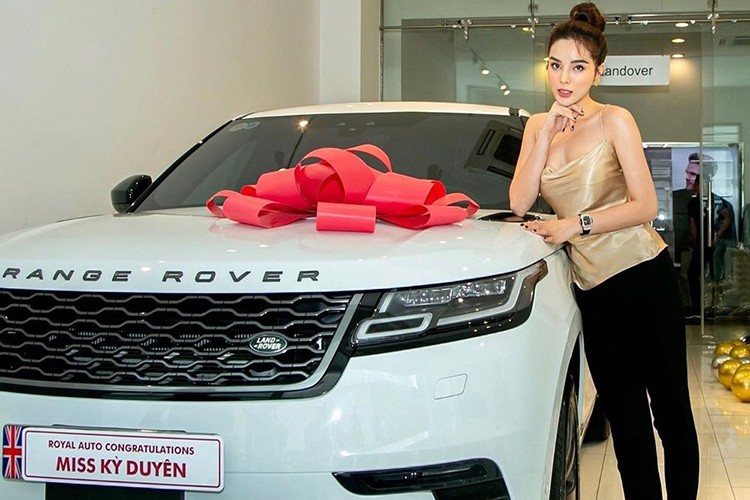 Hoa hau Ky Duyen tau Range Rover Velar hon 5 ty dong