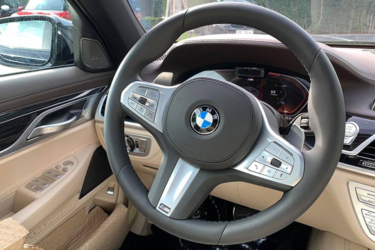 BMW 740Li M Sport 2020 tien ty dau tien ve Viet Nam-Hinh-7