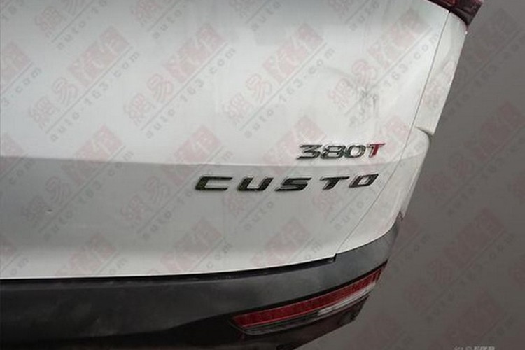 Hyundai Custo lo dien 