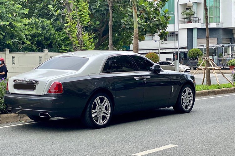 Can canh Rolls-Royce Ghost dung 9 nam hon 8 ty o Ha Noi-Hinh-12