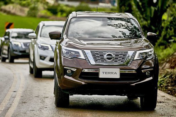 Nissan Terra tai Viet Nam giam manh, chi tu 795 trieu dong