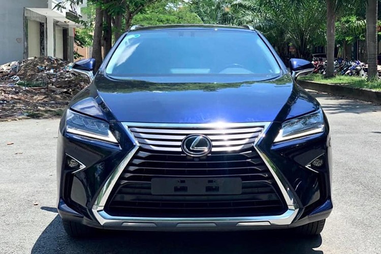 Co nen mua Lexus RX350L chay 2 nam, hon 3,5 ty tai Viet Nam?-Hinh-2