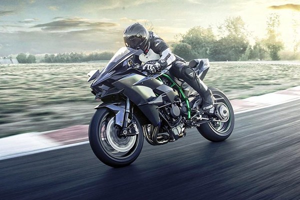 Sieu moto Kawasaki H2R toc do 400km/h sap ngung san xuat