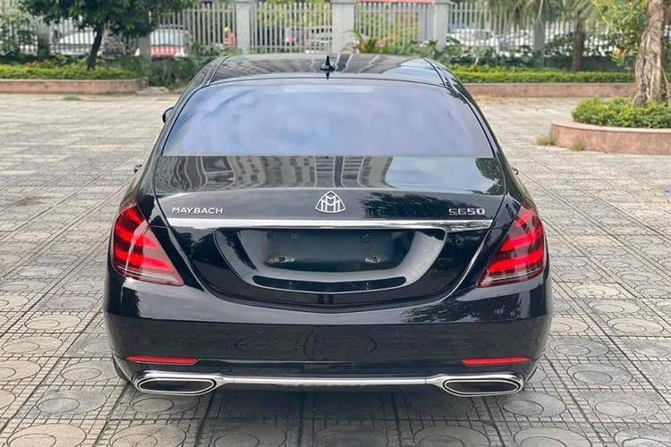 Chu xe Mercedes-Maybach S450 