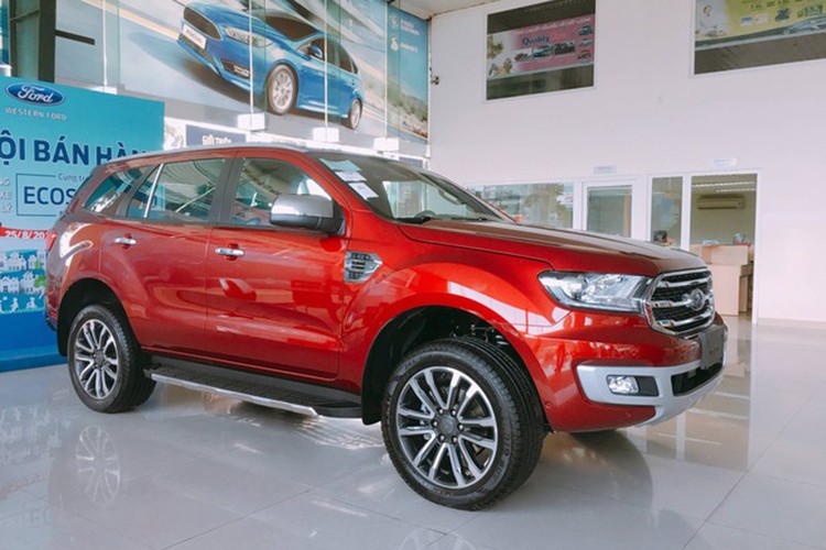 Ford Everest bat ngo giam toi 200 trieu dong tai Viet Nam-Hinh-9