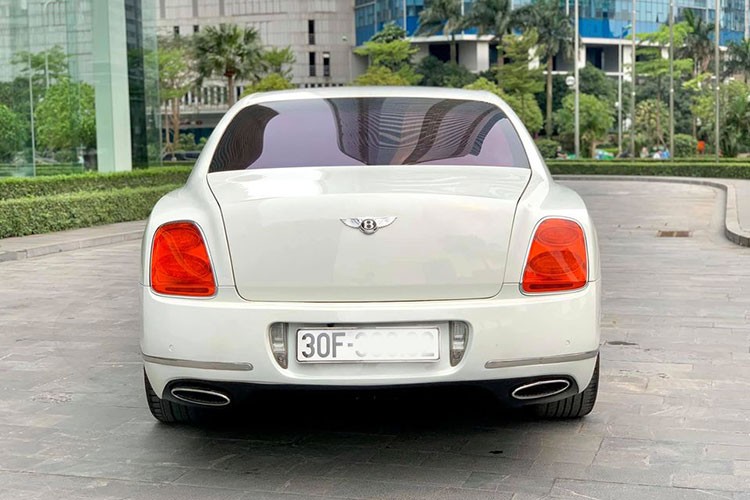 Chi tiet xe sieu sang Bentley Flying Spur chi 2,6 ty o Ha Noi-Hinh-10