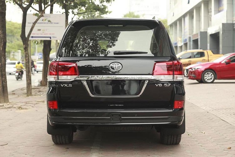 Can canh Toyota Land Cruiser VXS 2021 hon 8 ty o Ha Noi-Hinh-4