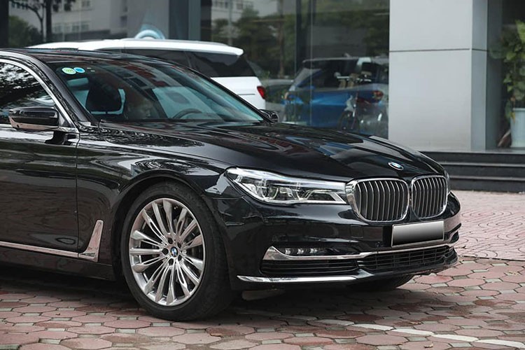 Đại gia Hà Tĩnh gây choáng với BMW 750Li 2016 89 tỷ Đồng biển tứ quý 7