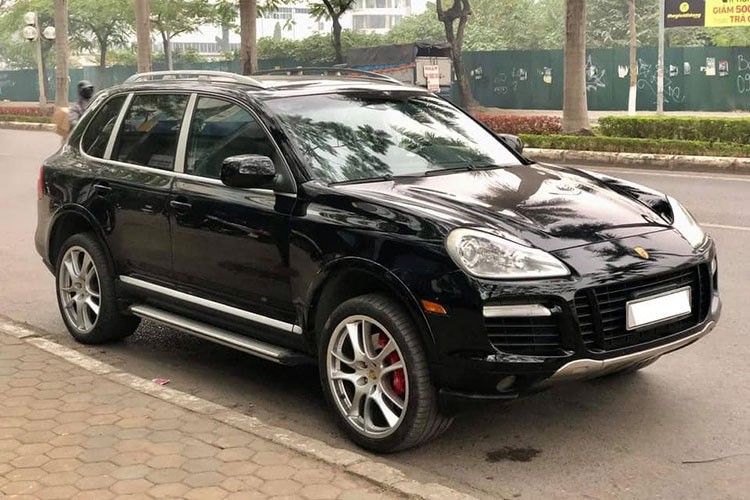 Chi tiet SUV hang sang Porsche Cayenne chi hon 800 trieu o Ha Noi