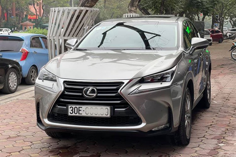 Lexus NX200T 