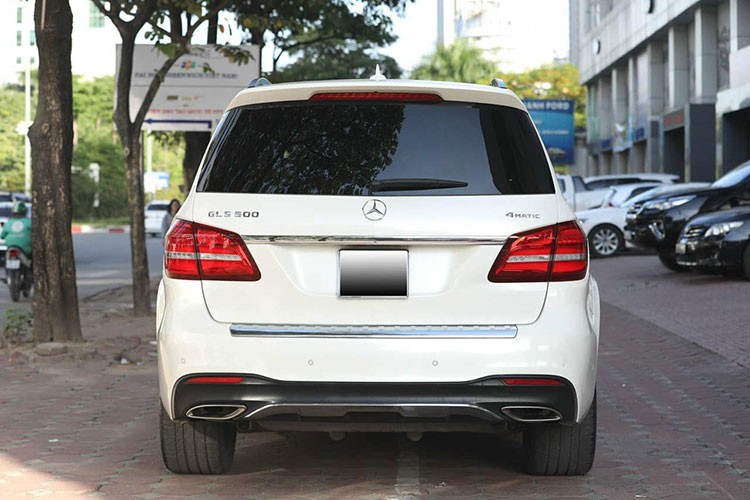 Mercedes-Benz GLS 500 chay 3 nam, 