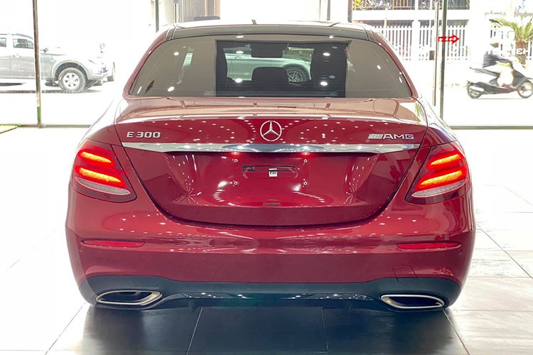 Mercedes E300 AMG 2019 