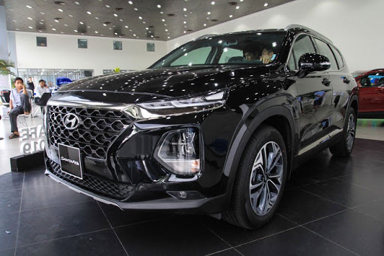 Hyundai SantaFe giam hon 100 trieu tai Viet Nam, cho the he moi