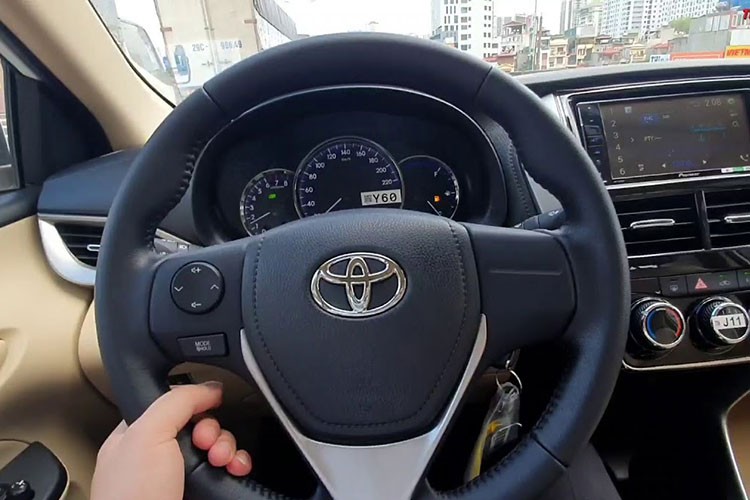 Toyota Vios bat ngo 