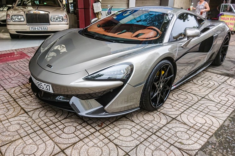 McLaren 570S hon 12 ty cua Tong Dong Khue 