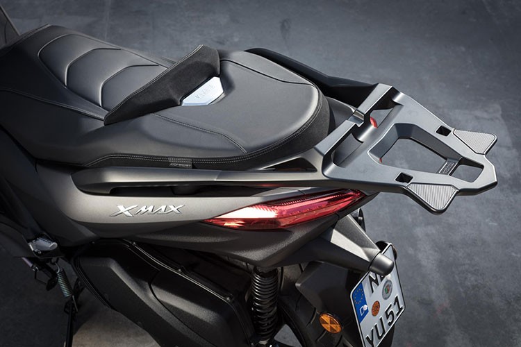 Yamaha Xmax 300 2021 moi - doi thu dang gom cua Honda Forza 300-Hinh-6