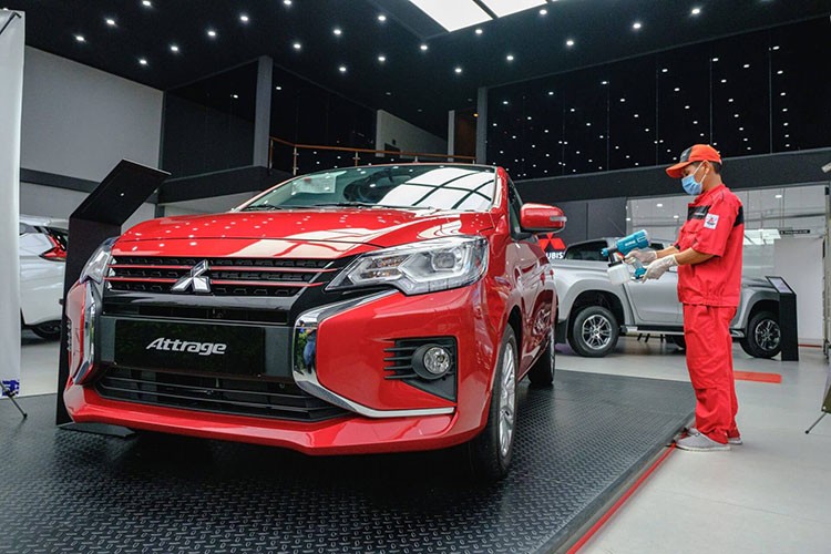 Mitsubishi Motors Viet Nam giam 50% phi truoc ba oto thang 7/2021