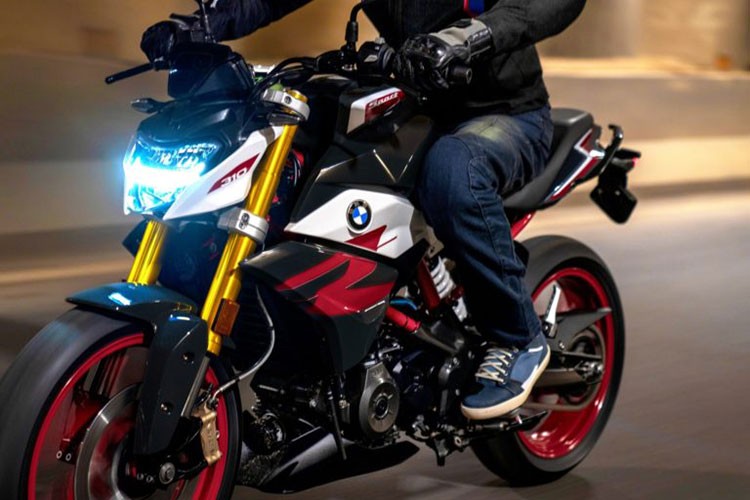 BMW G310R 2022 gia re phoi mau ngau nhu xe 