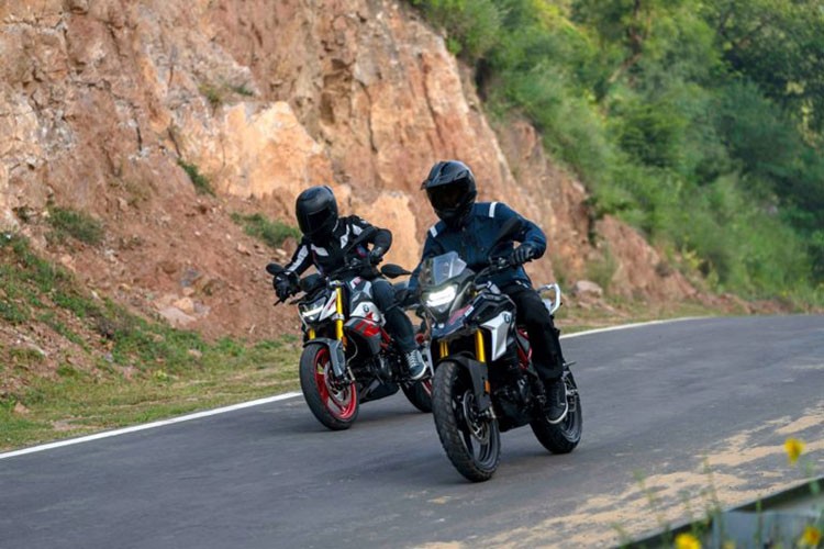 BMW G310R 2022 gia re phoi mau ngau nhu xe 