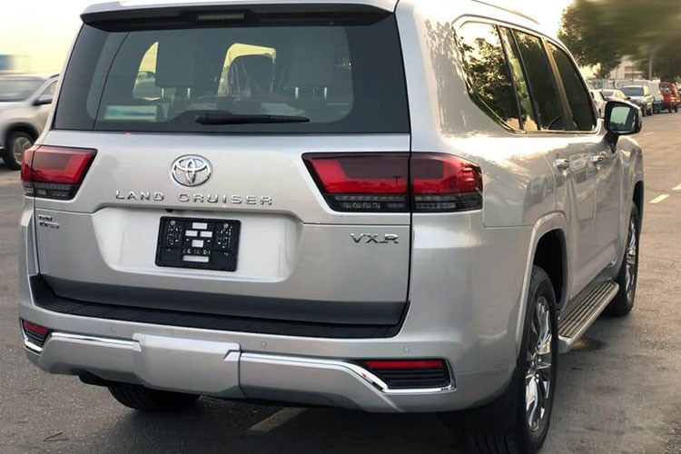 Ly do Toyota Land Cruiser 2022 nhap dat hon chinh hang 2 ty dong?-Hinh-8