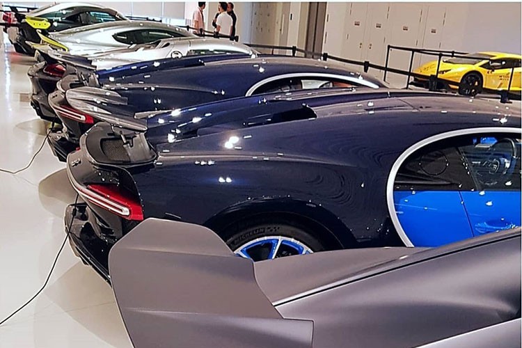 Hang sieu xe Bugatti mo showroom oto dau tien tai Dong Nam A-Hinh-10