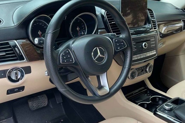 Mercedes GLE400 2019 bien 