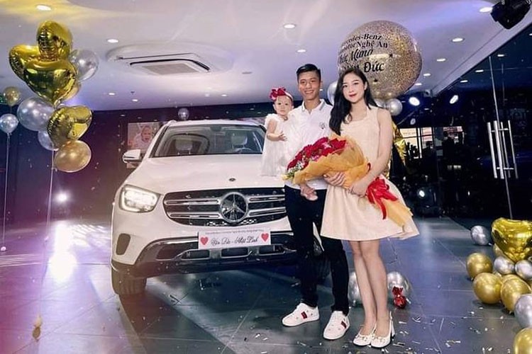 Tien ve Phan Van Duc tau Mercedes-Benz GLC hon 2 ty dong