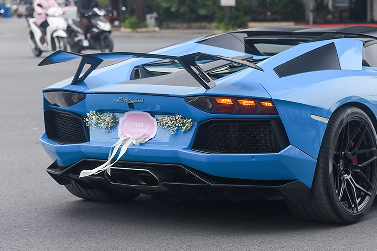 Lamborghini cua dai gia Hai Phong keo dan Kia Cerato di hoi vo-Hinh-3