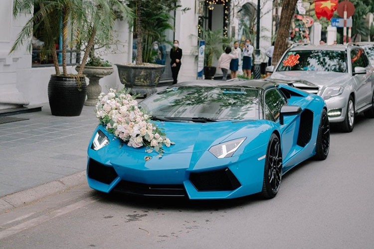 Lamborghini cua dai gia Hai Phong keo dan Kia Cerato di hoi vo-Hinh-7