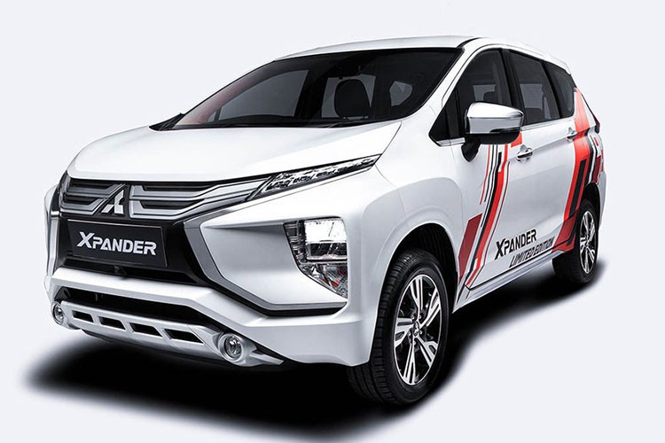 Mitsubishi giam 50% phi truoc ba cho khach mua xe thang 10/2021