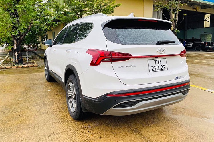 Hyundai SantaFe 2021 trung bien 