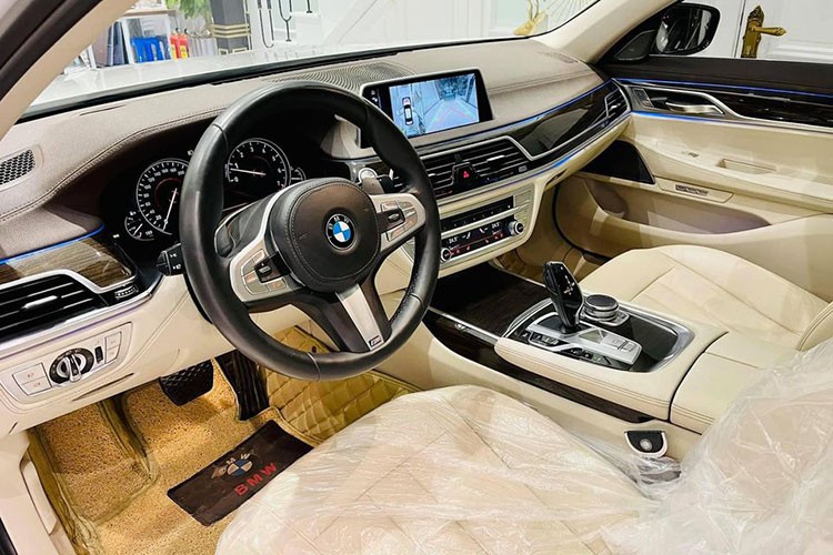 Chay 5 nam, xe sang BMW 730Li o Ha Noi 