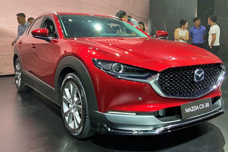 Mazda CX-30 tai Viet Nam giam 90 trieu, 