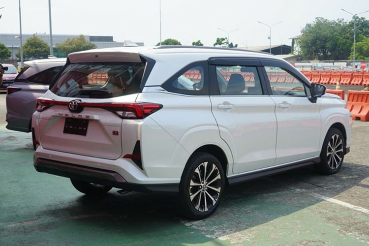 Toyota Veloz 2022, 