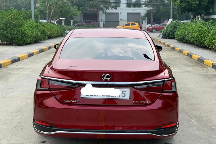 Lexus ES250 doi 2019, 