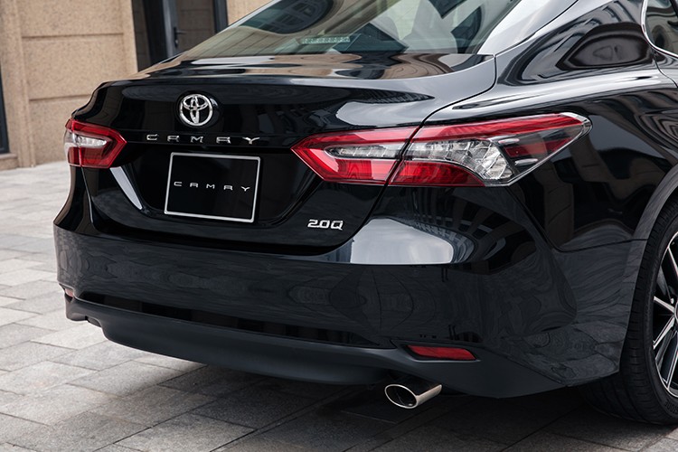 Toyota Camry 2022 chinh thuc ra mat Viet Nam, tu 1,050 ty dong-Hinh-4